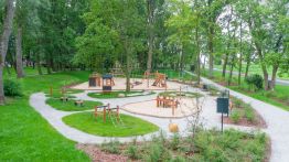 playground lars laj